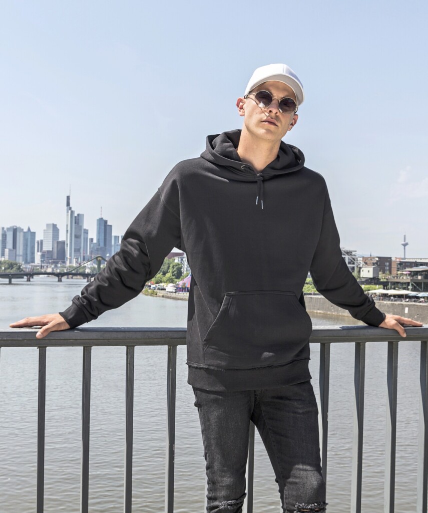 BUILD YOUR BRAND Oversize Hoody | BY074