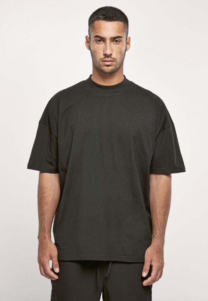 BUILD YOUR BRAND Men´s Oversized Mock Neck Tee | BY230